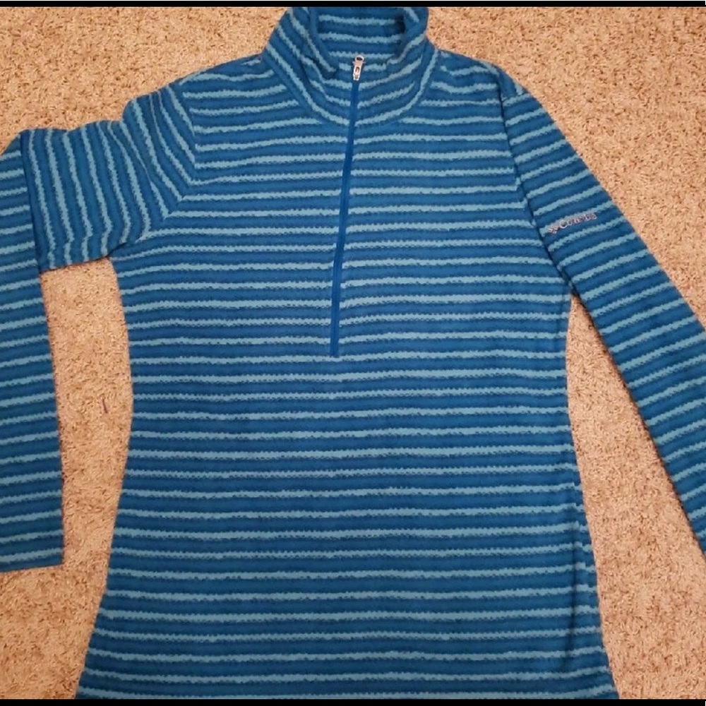 Columbia light weight fleece top